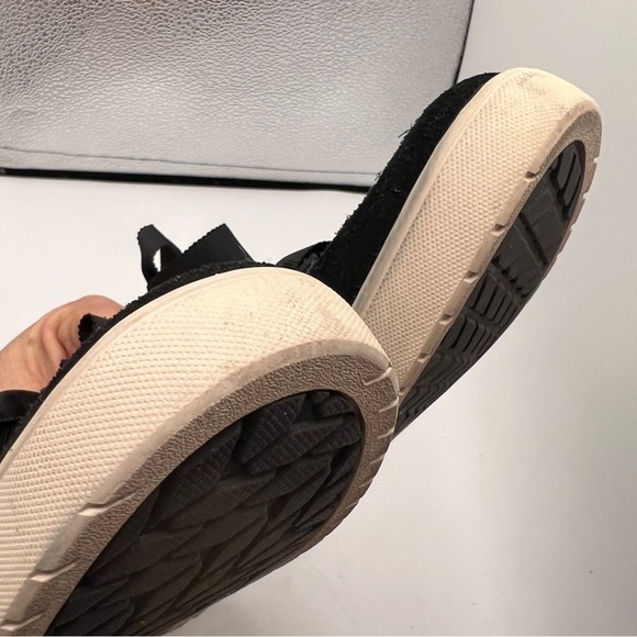 Koolaburra By Ugg Women's Black Penley Shoes Sneaker Size 7.5 Lace Up 1102534 - Picture 7 of 8